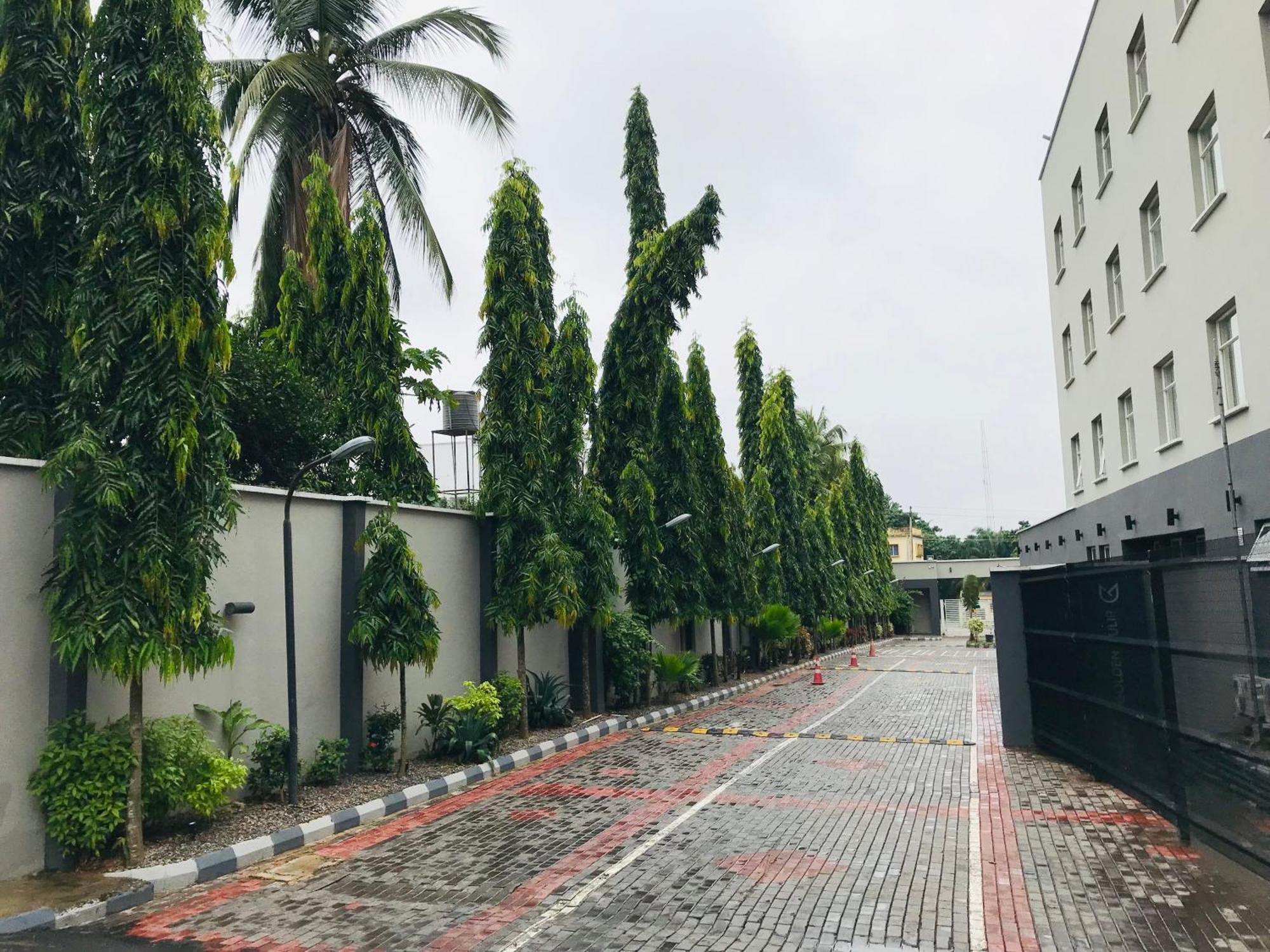 Hotel Golden Tulip Ibadan Esterno foto
