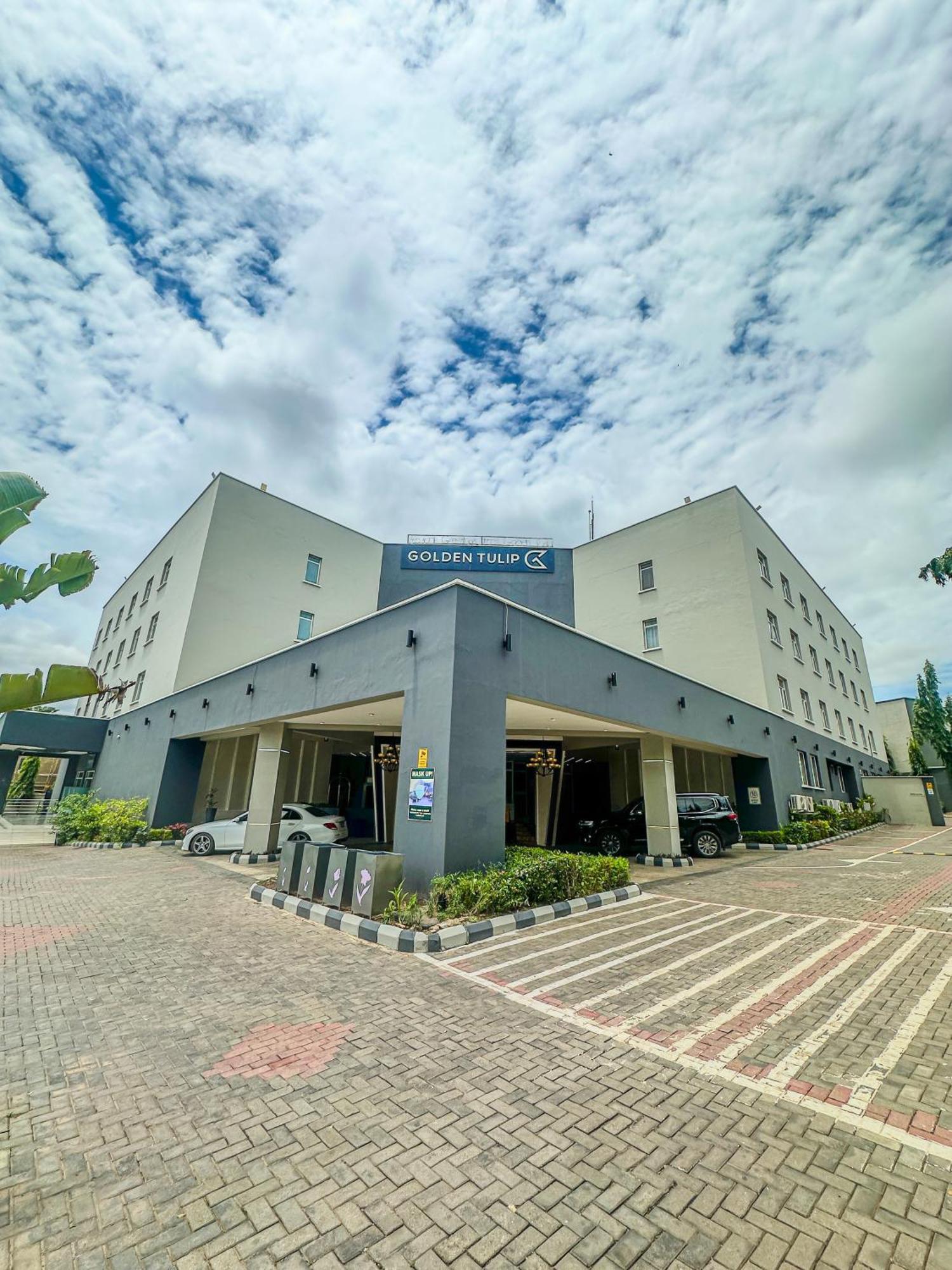 Hotel Golden Tulip Ibadan Esterno foto